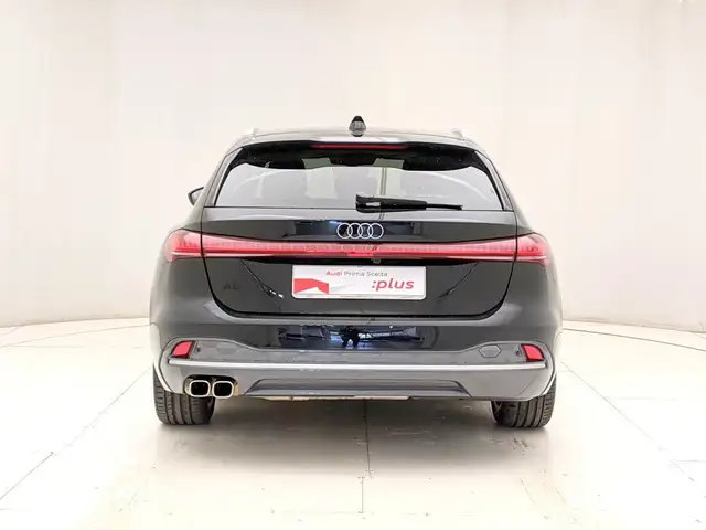 Audi A5 view 5