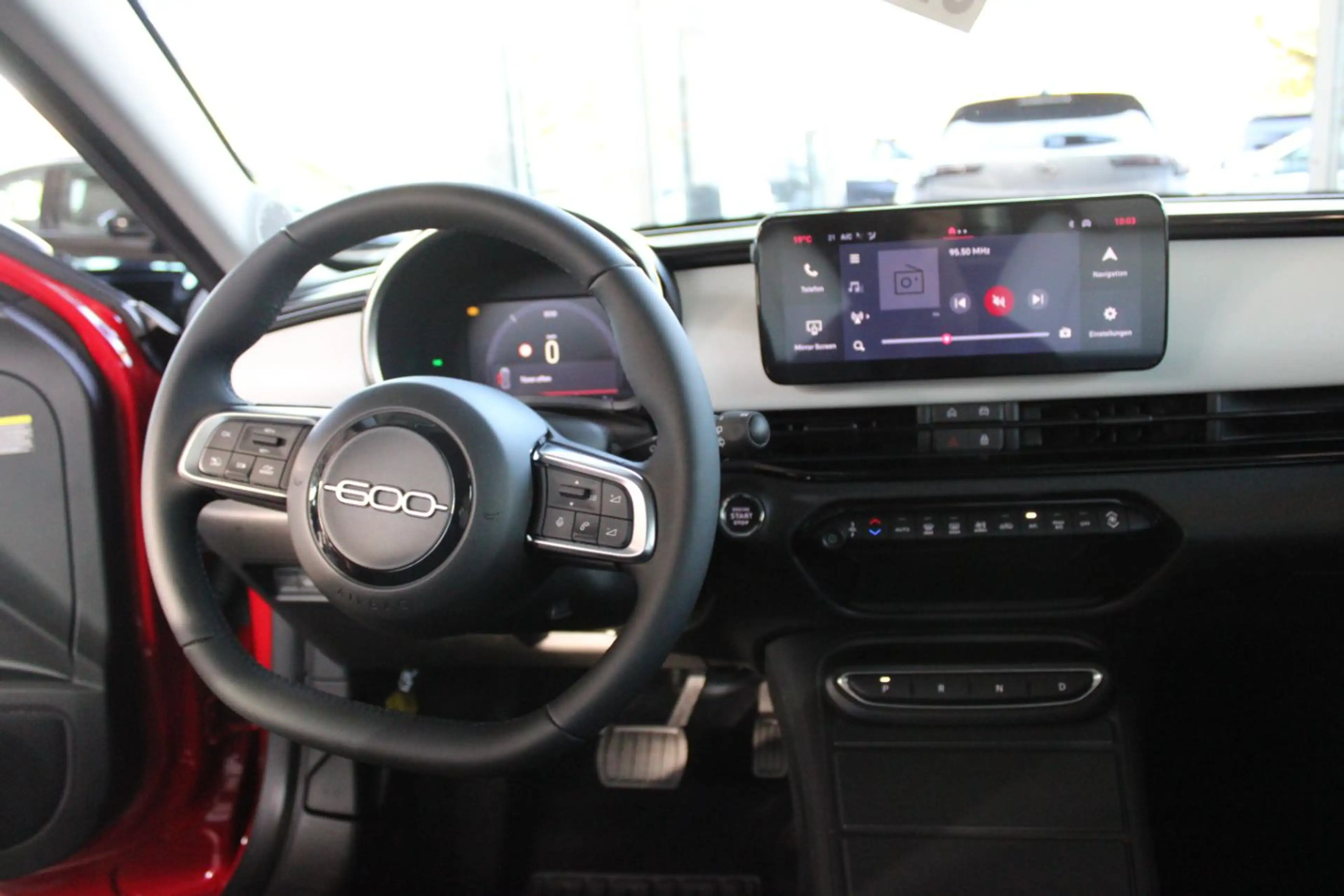 Fiat 600 Business Edition Allwetterreifen, Sitzheizung — photo 12