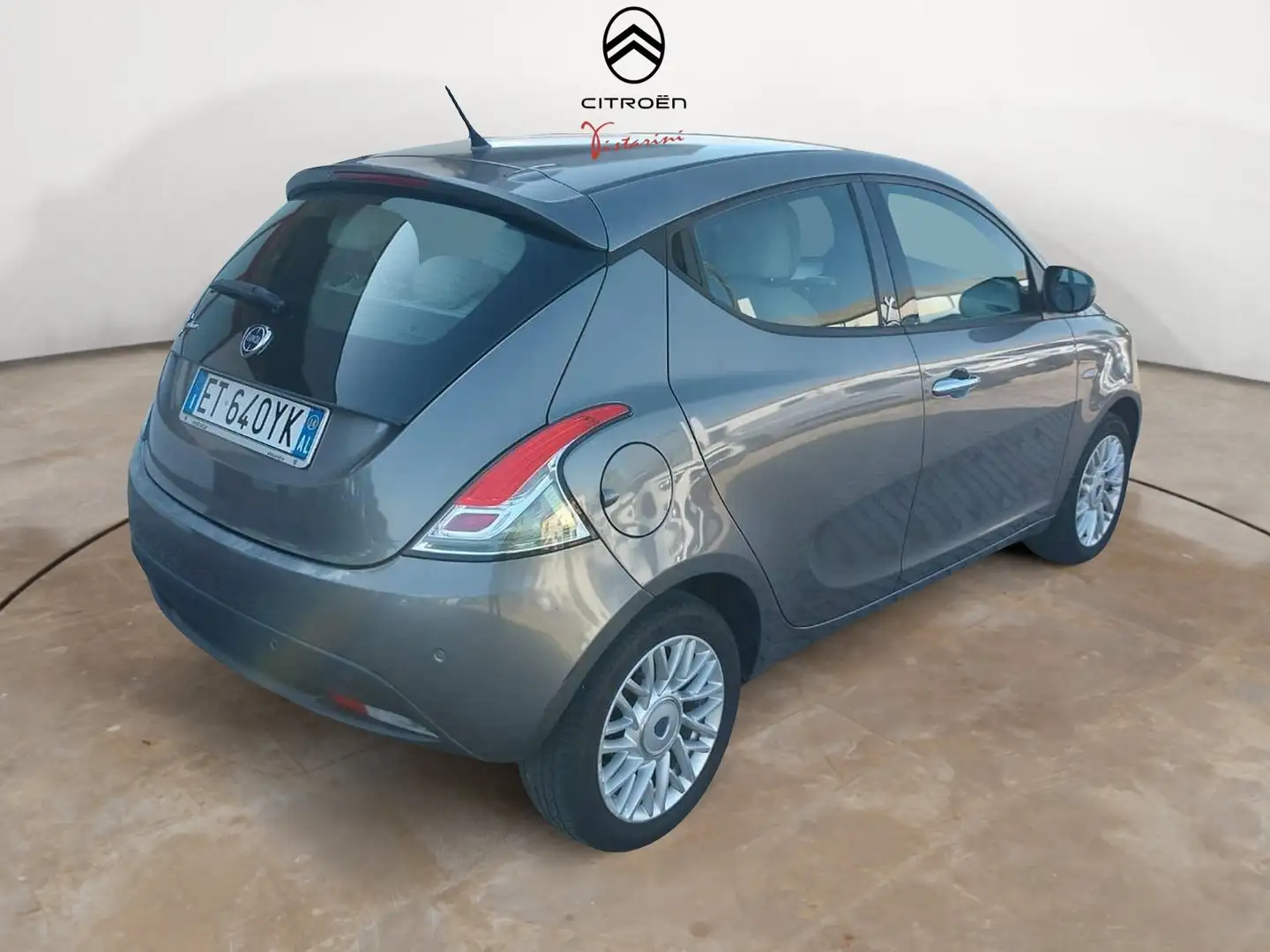 Lancia Ypsilon 1.3 Mjt 95cv DPF E5B Platinum Grigio - 2
