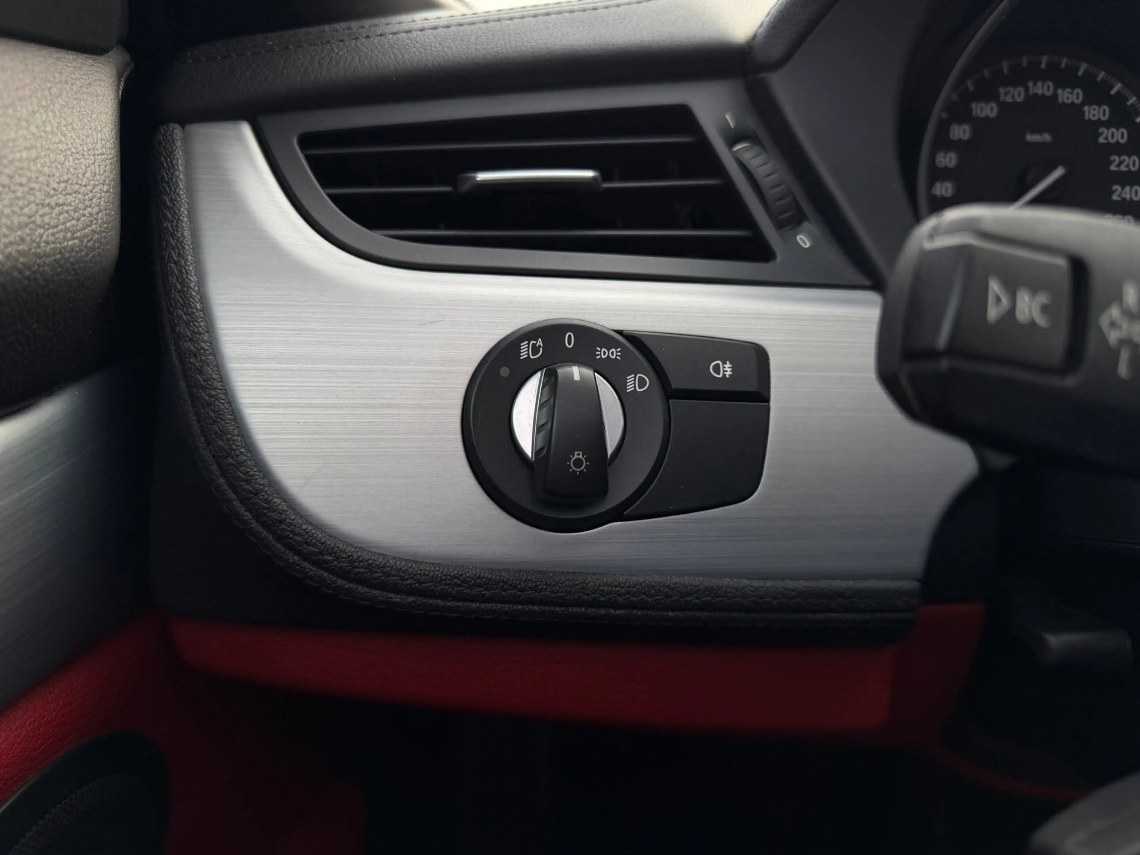 BMW Z4 Roadster SDrive35i — photo 18