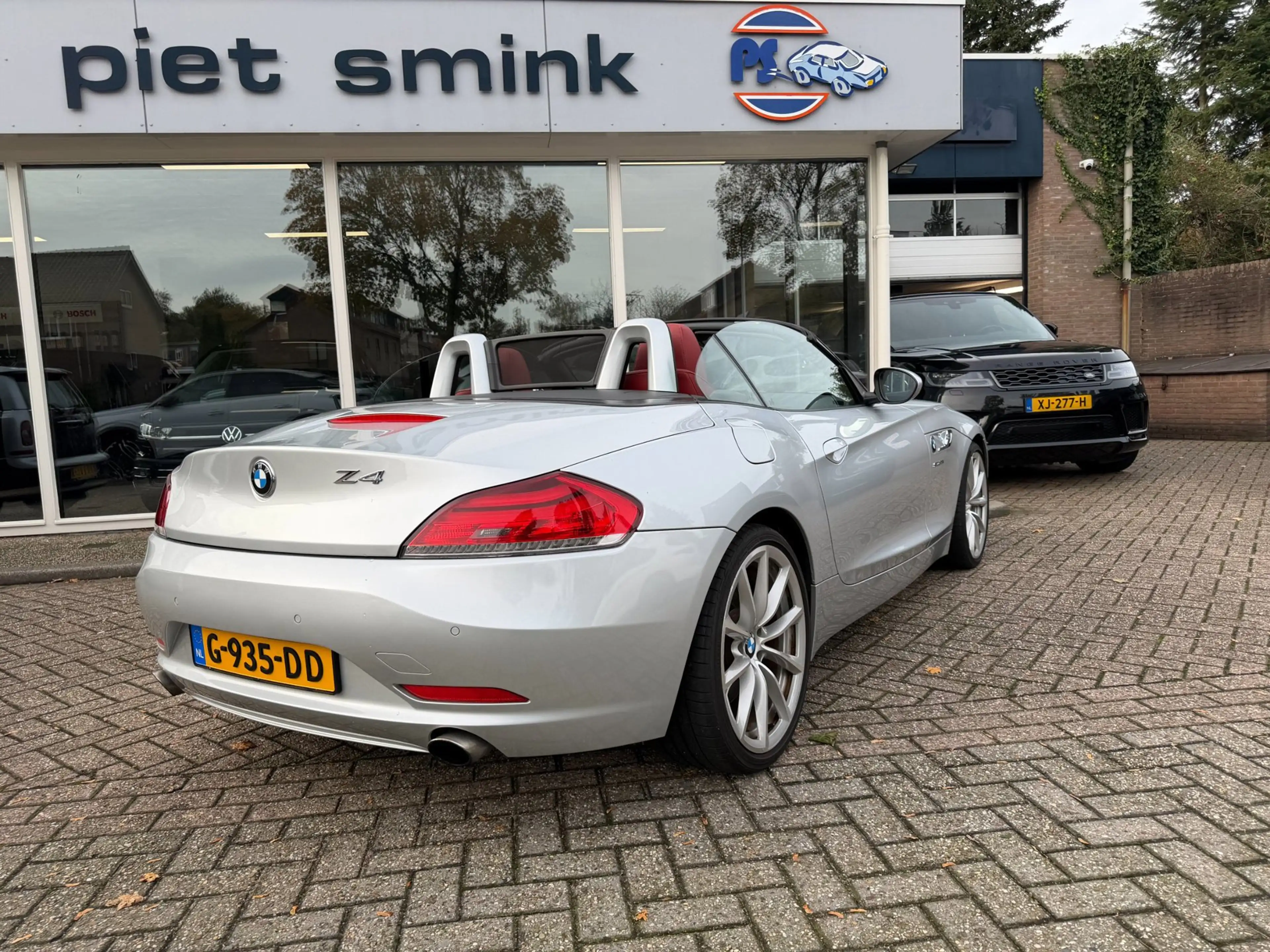 BMW Z4 Roadster SDrive35i — photo 28