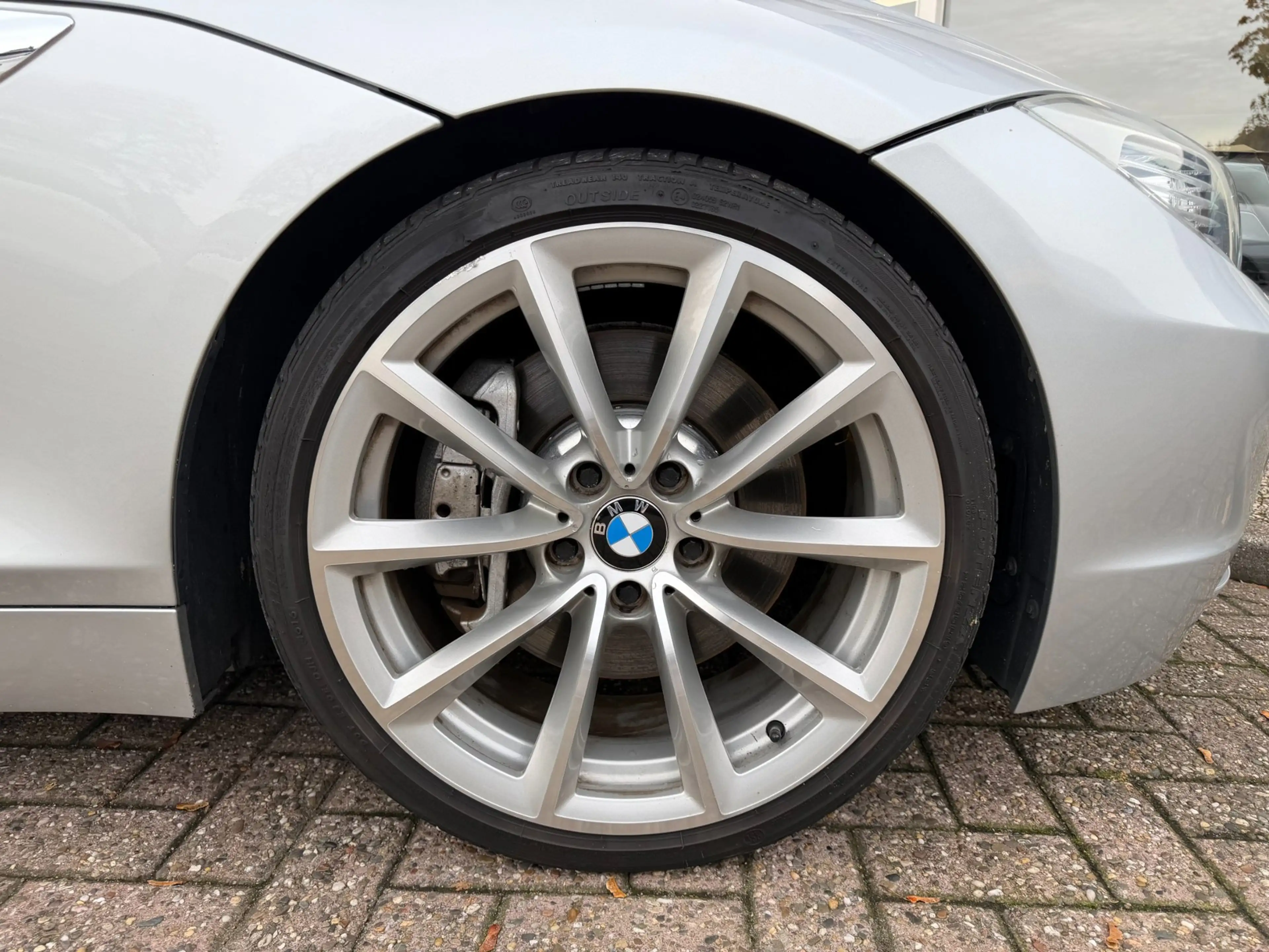 BMW Z4 Roadster SDrive35i — photo 38