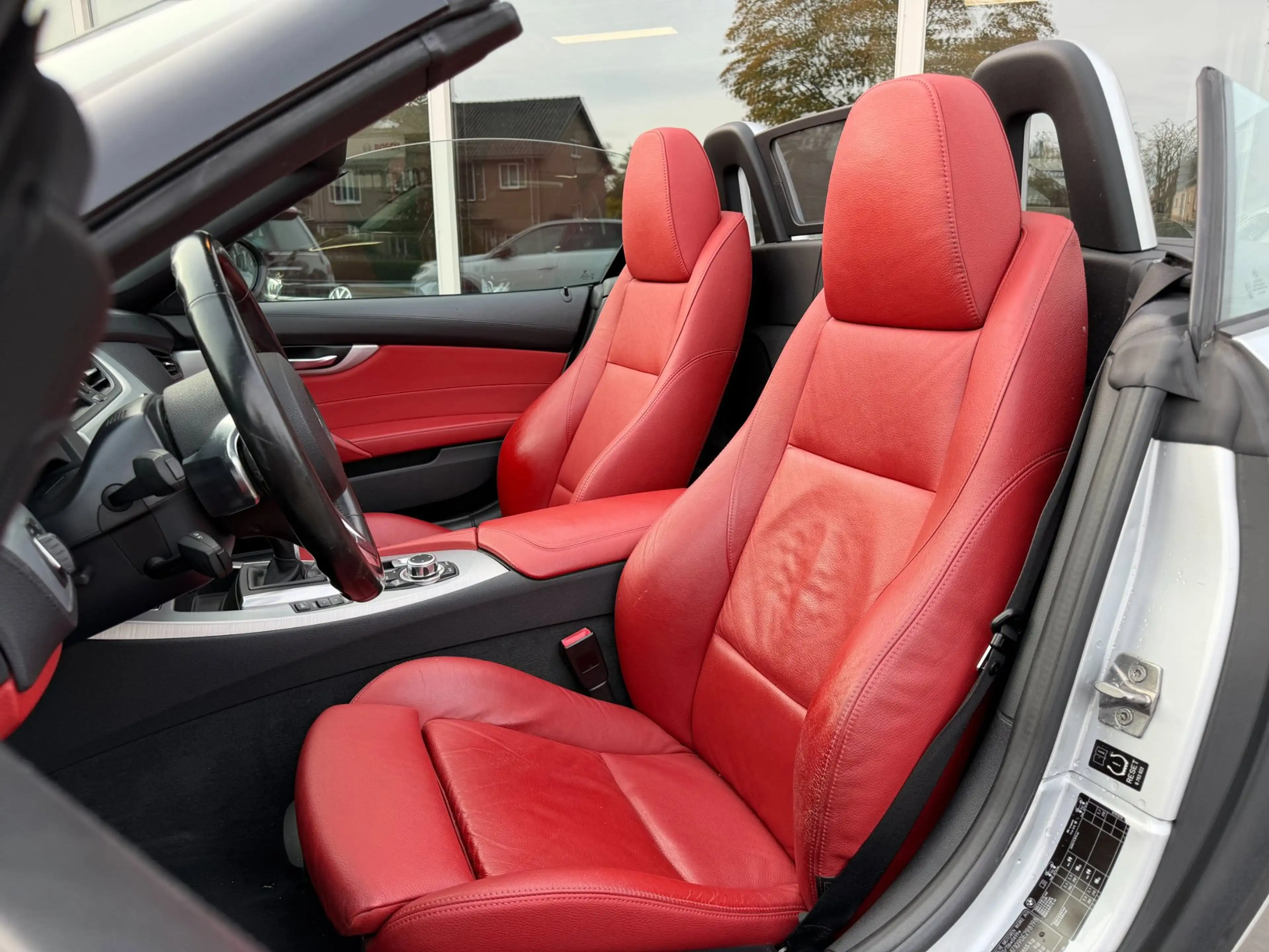 BMW Z4 Roadster SDrive35i — photo 9