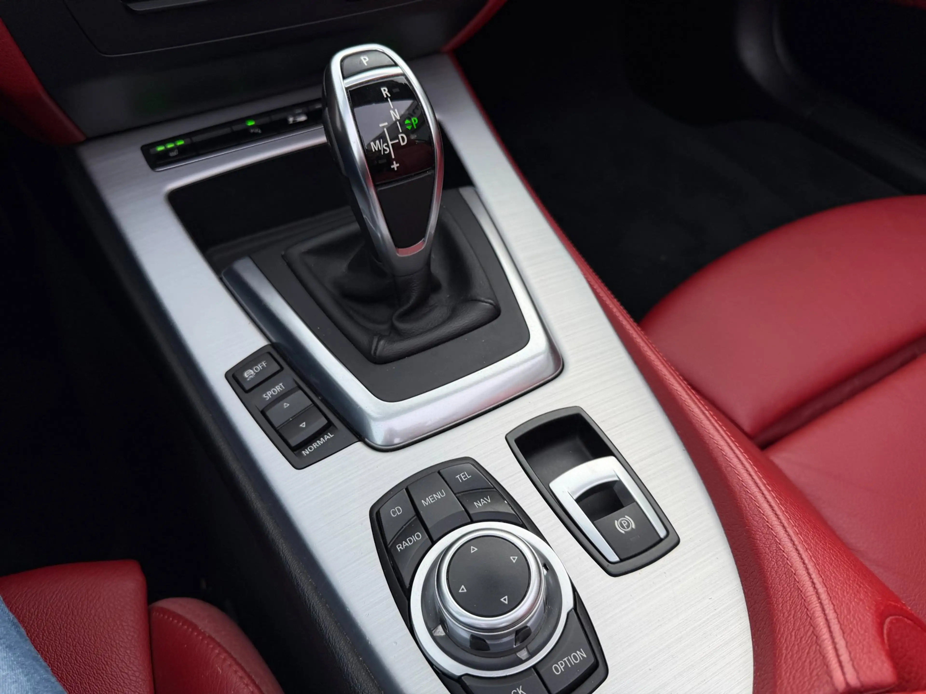 BMW Z4 Roadster SDrive35i — photo 24