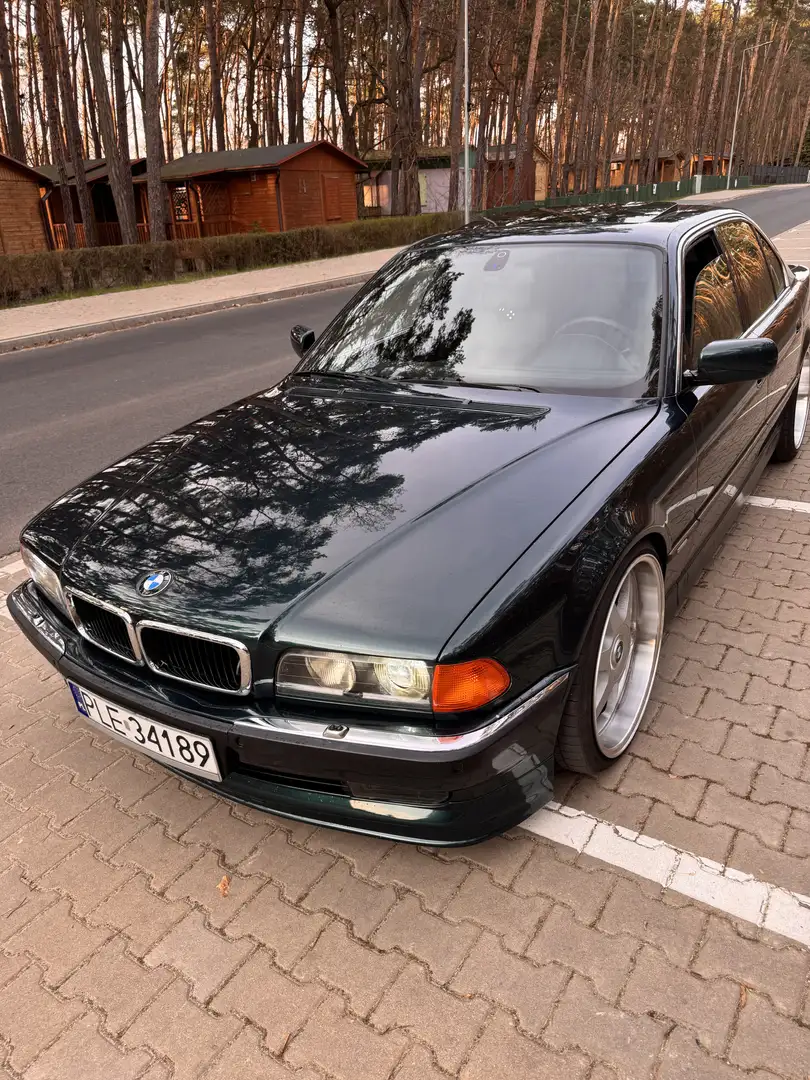 BMW 750 750i - 2