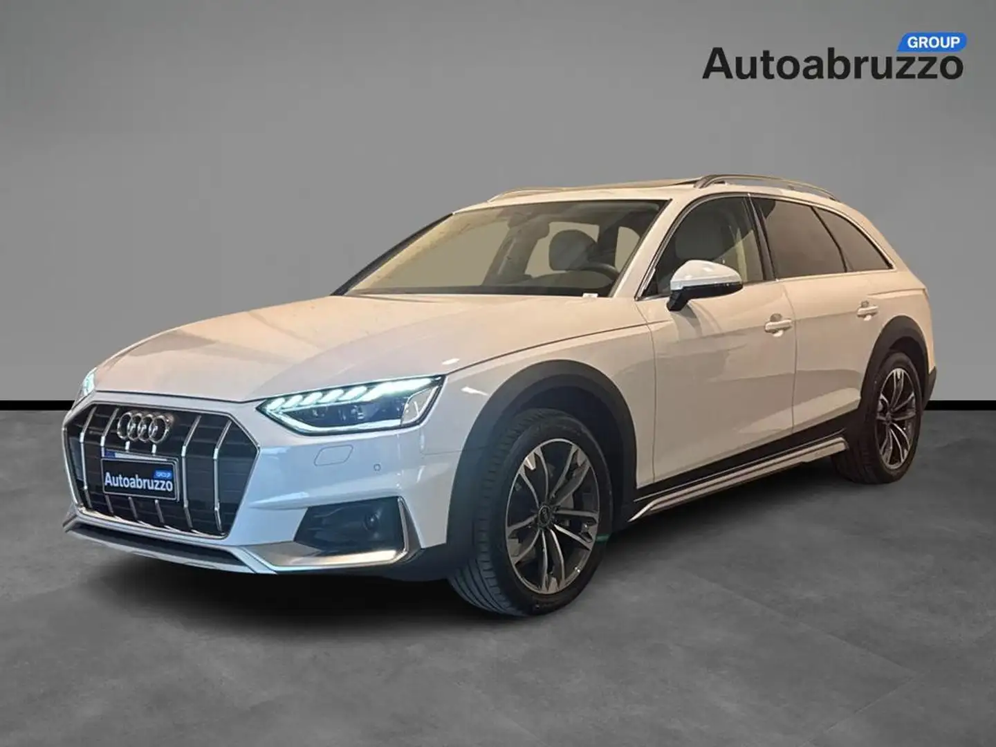 Audi A4 allroad 40 2.0 tdi mhev Identity Contrast quattro 204cv Bianco - 1
