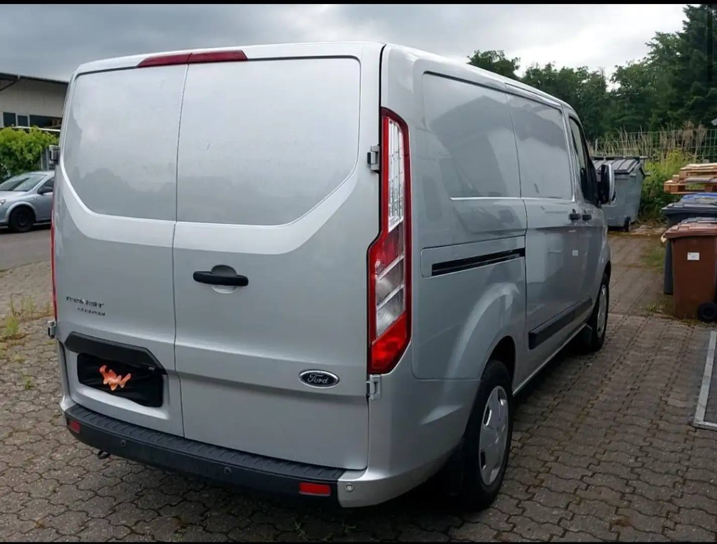 Ford Transit Custom 300 L1 LED AUTOMATIK NAVI SORTIMO Silber - 2