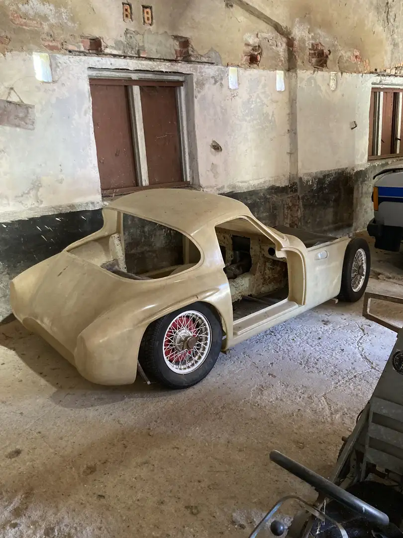 TVR Grantura MK II - 1
