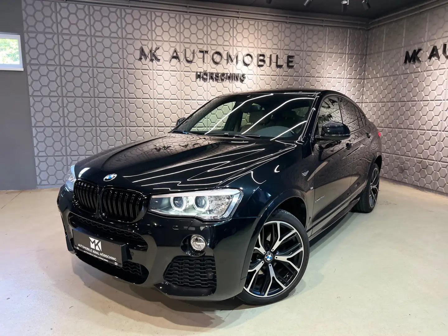 BMW X4 xDrive 30dM PAKET*MEMORY*RFK*PDC*NAVI*LEDER NEVADA Schwarz - 1