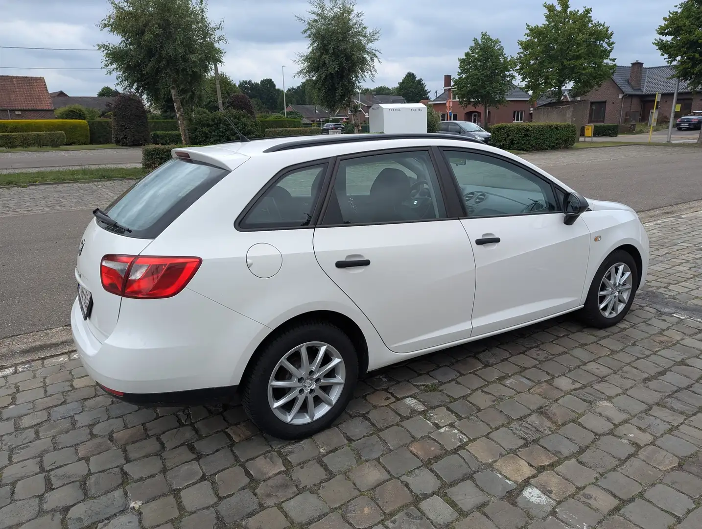 SEAT Ibiza Ibiza ST 1.2 TDI CR  Ecomotive Reference Blanc - 2