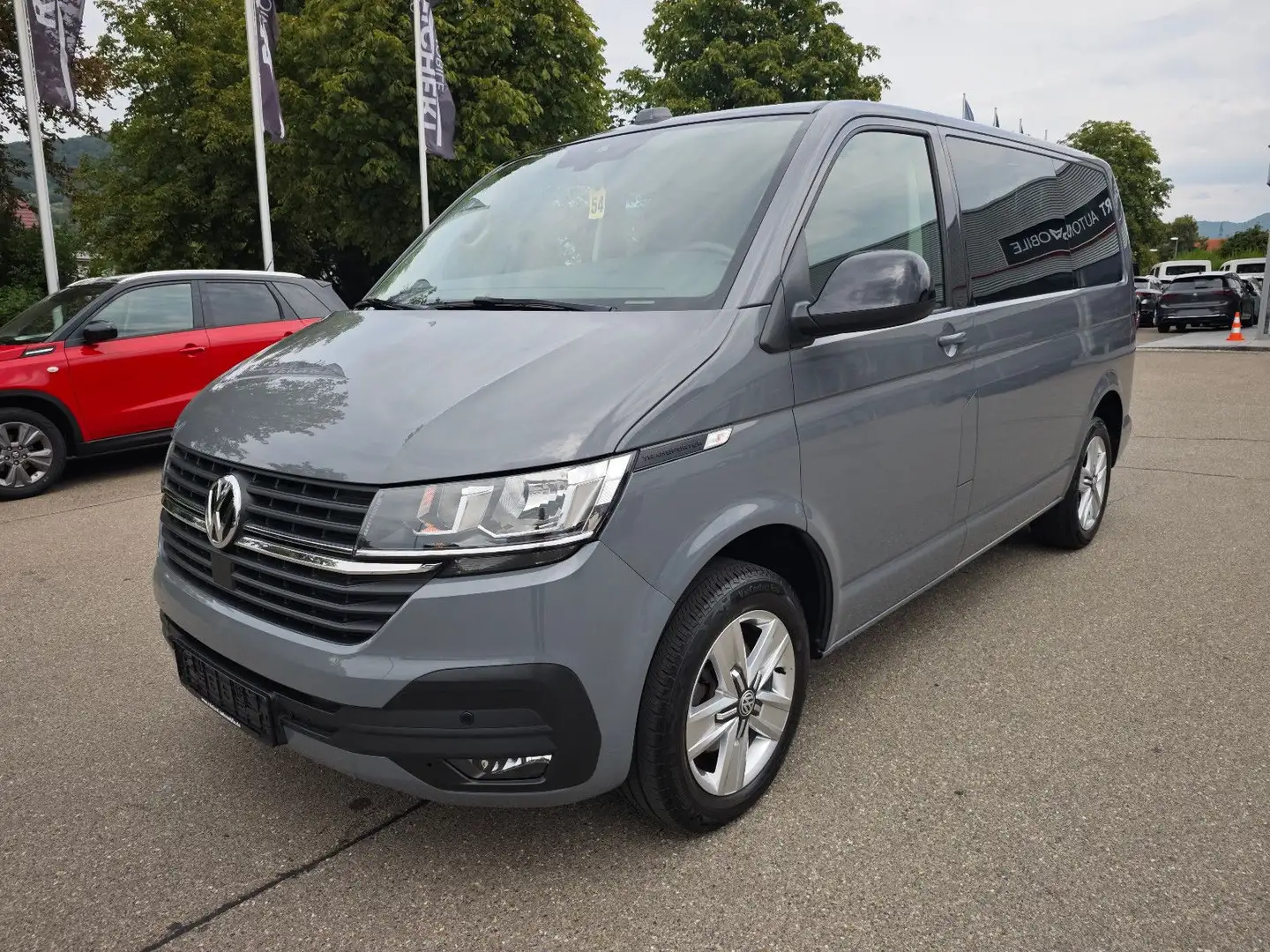 Volkswagen T6 Kombi T6.1Edition 150 PS TDI DSG #NAVI #ALU #APP Grau - 2