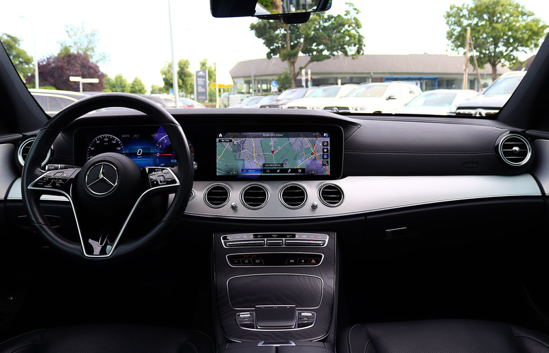 Mercedes-Benz E 300 de T 4M AMG DISTRO+PANO+KAM360+HEADUP+AHK — photo 10