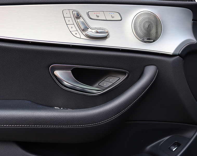 Mercedes-Benz E 300 de T 4M AMG DISTRO+PANO+KAM360+HEADUP+AHK — photo 14