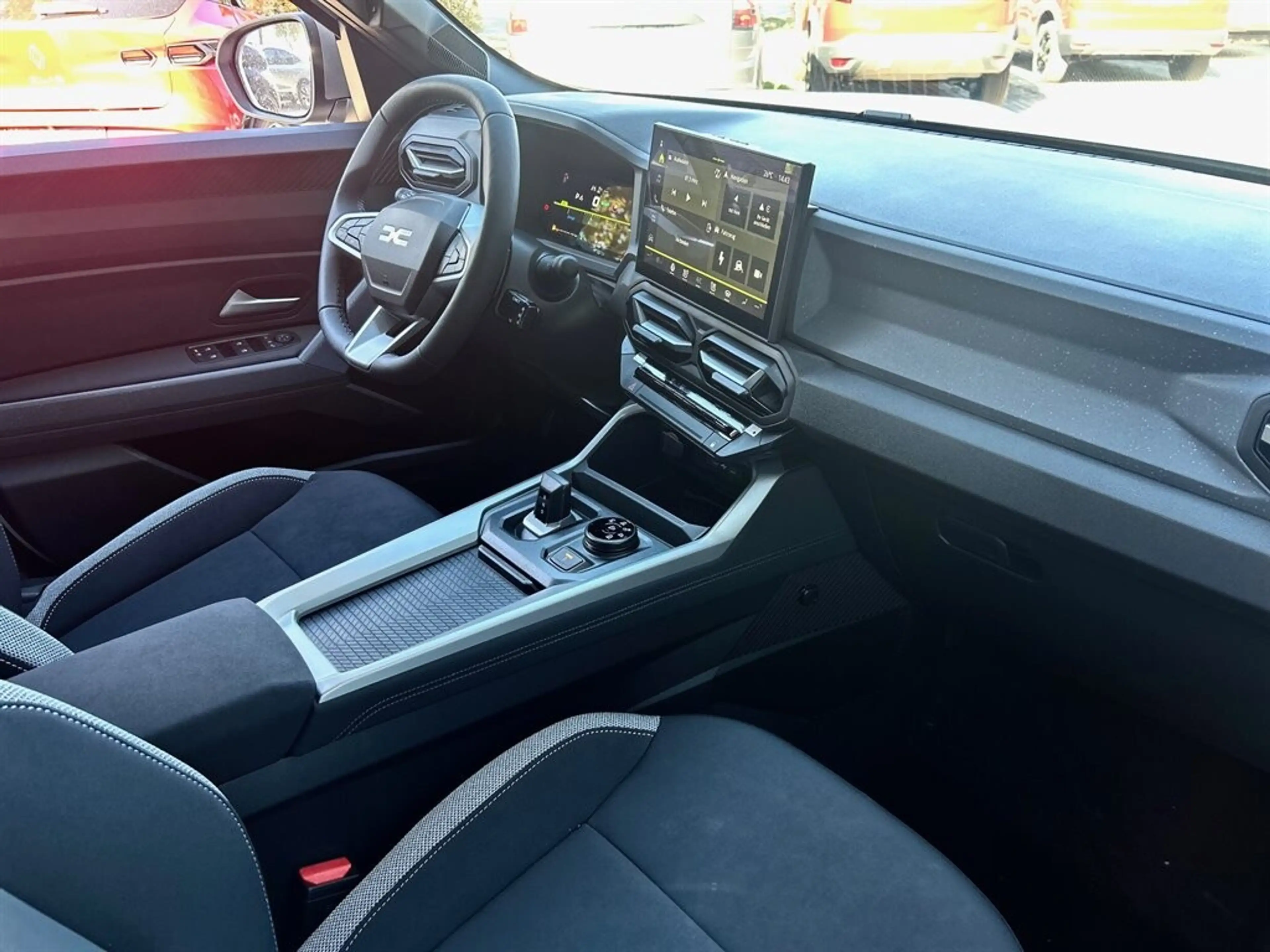 Dacia Bigster Journey Hybrid 150 mHev 4x4 — photo 4