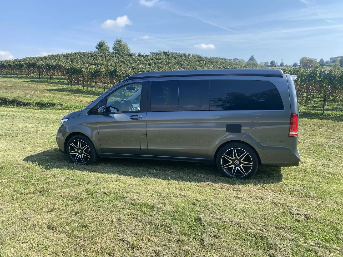 Mercedes-Benz Marco Polo 300D AMG 4Matic Grigio - 2