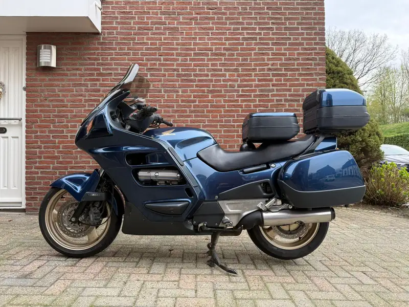 Honda ST 1100 - foto 2