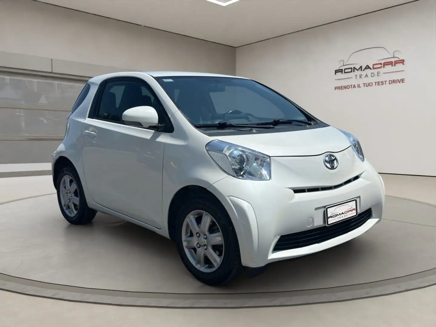 Toyota iQ 1.0 CVT Lounge Bianco - 2