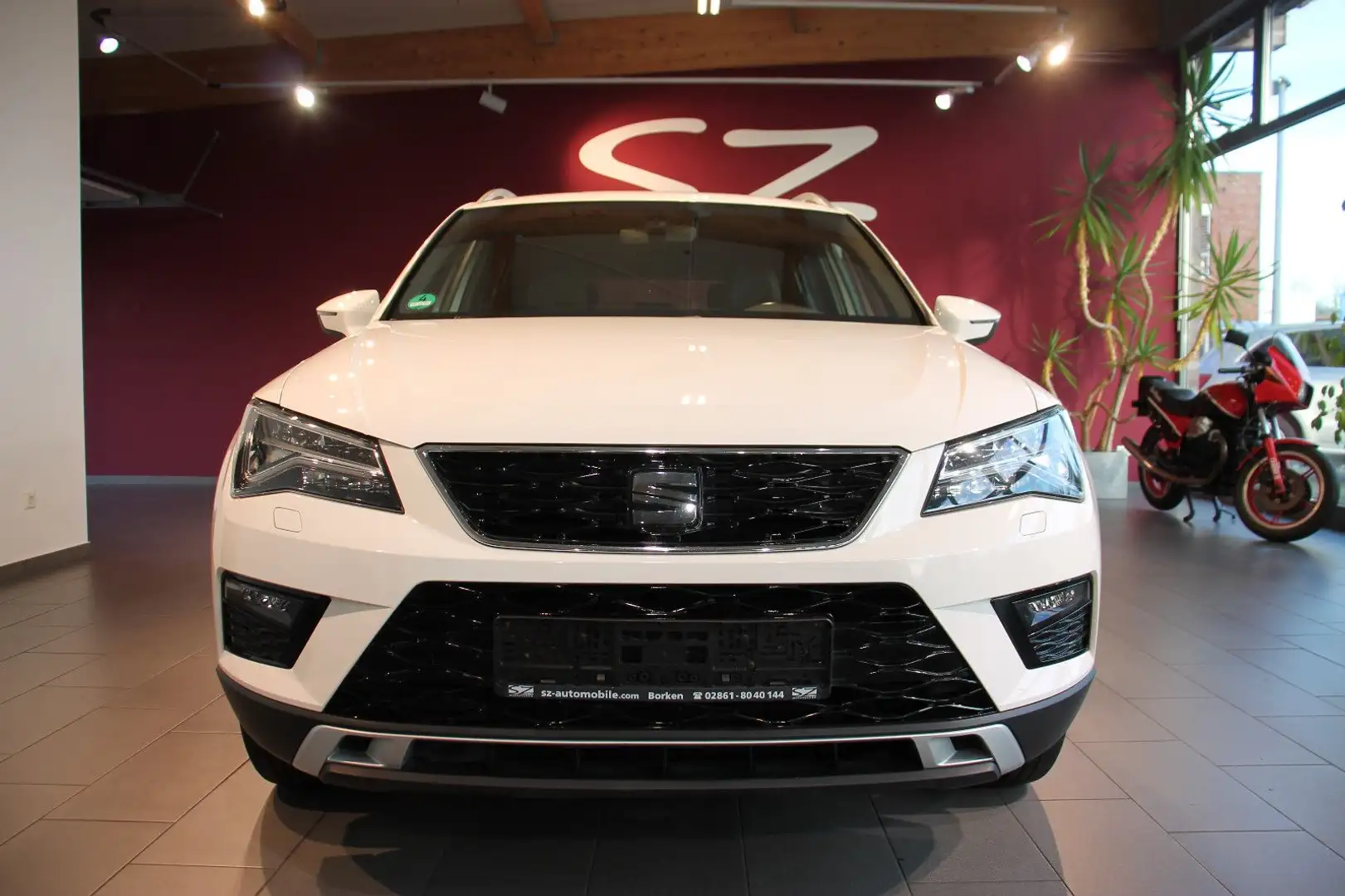 SEAT Ateca Xcellence Navi AHK Kamera Weiß - 2