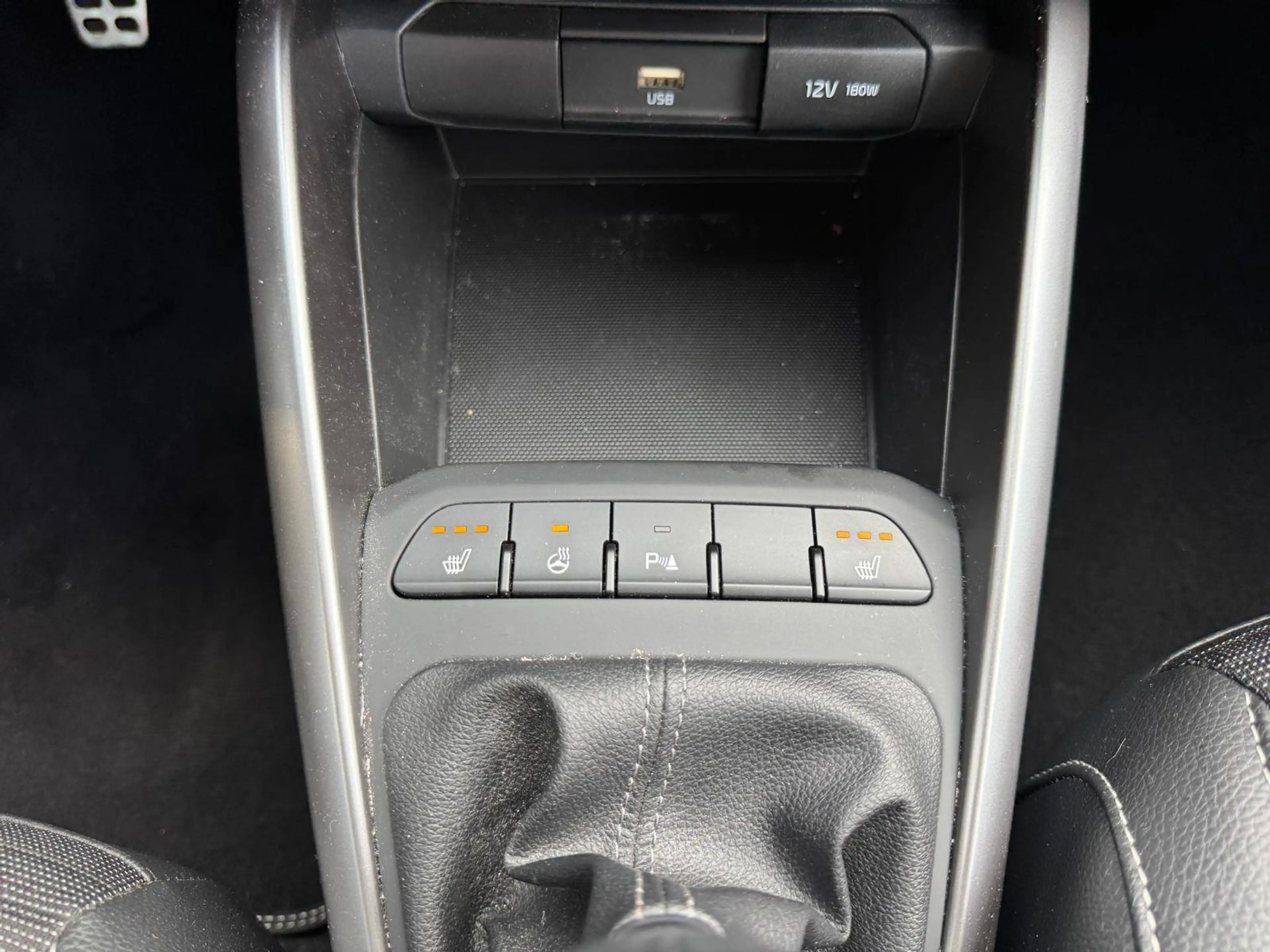 Kia Stonic Stonic 1.0 T GT Line ISG — photo 13
