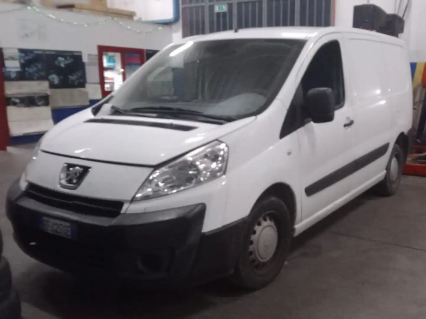 Peugeot Expert 2.0 HDI DIESEL 120CV Blanc - 1