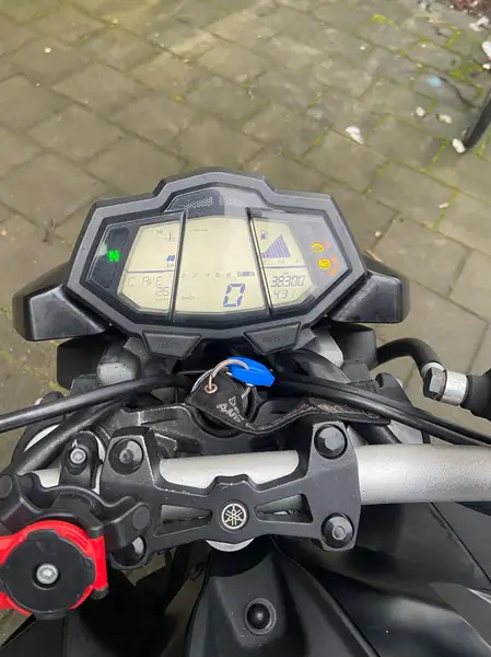 Yamaha MT-125 - foto 2