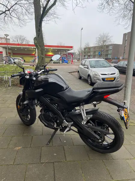 Yamaha MT-125 - foto 3