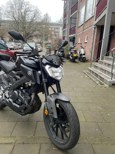 Yamaha MT-125 - foto 8