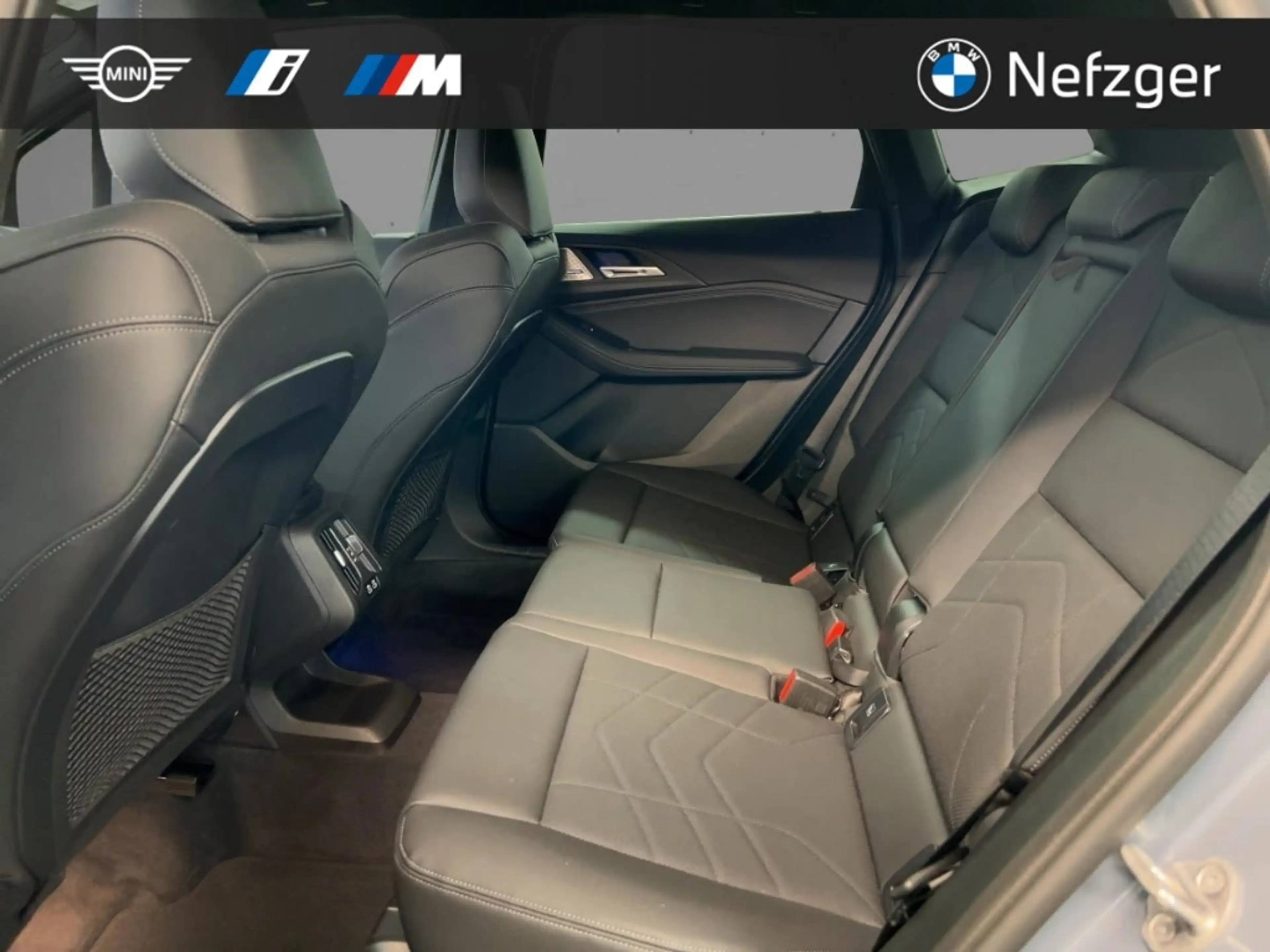 BMW 223 Active Tourer i M Sport Harm & Kar HUD PANO — photo 8