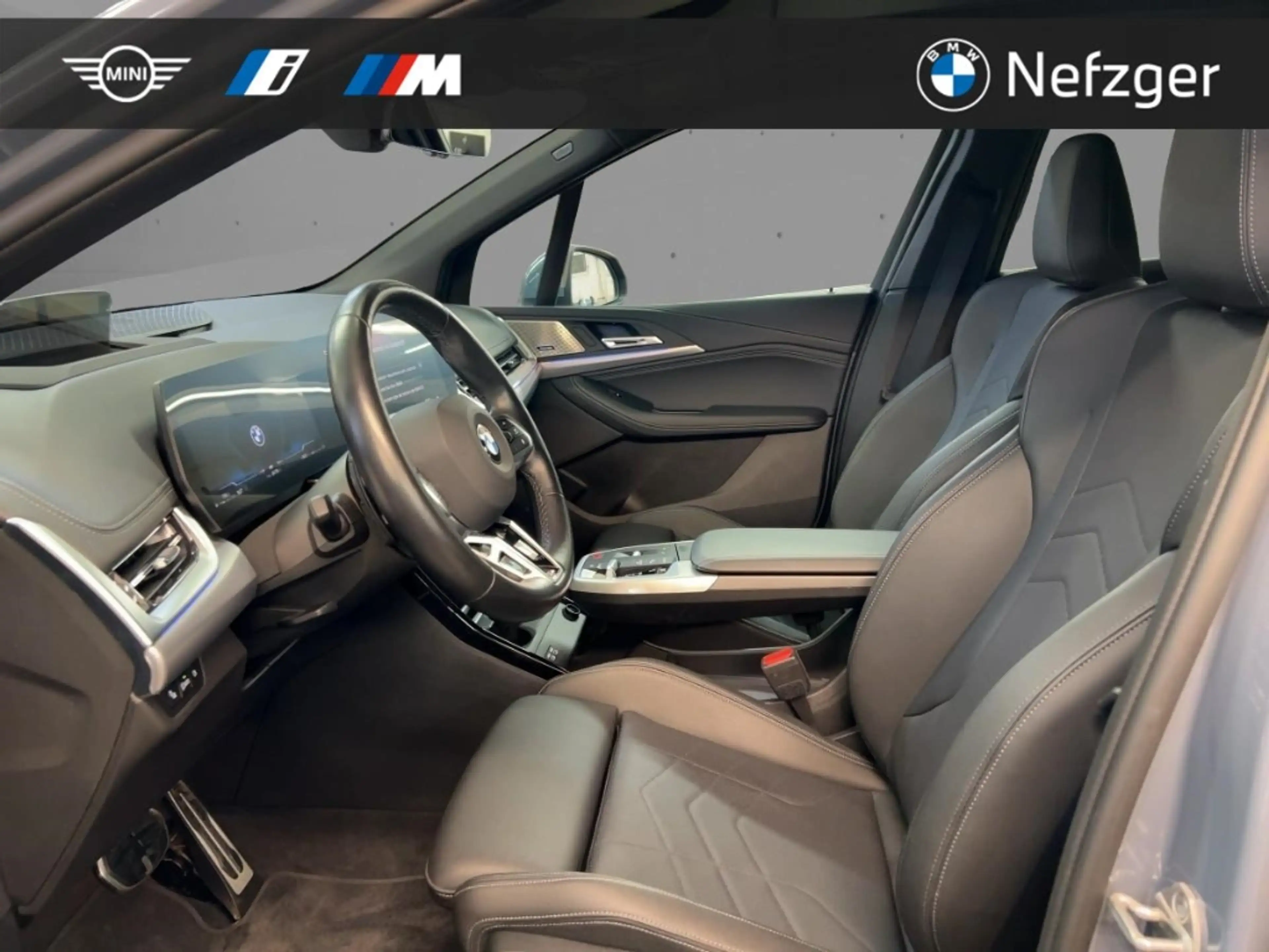 BMW 223 Active Tourer i M Sport Harm & Kar HUD PANO — photo 7