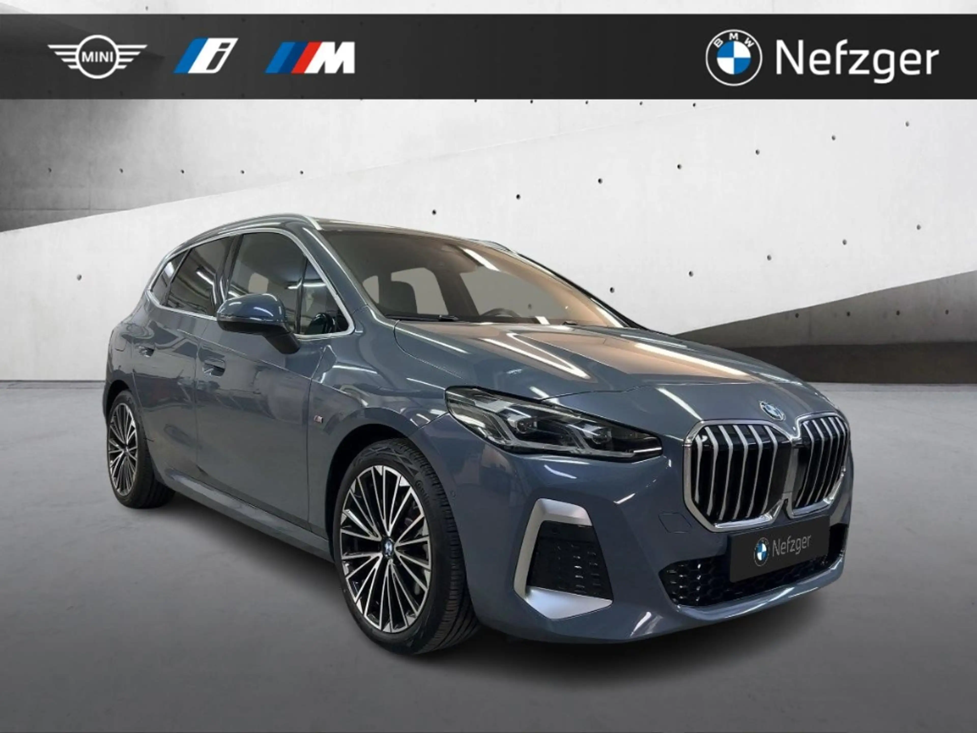 BMW 223 Active Tourer i M Sport Harm & Kar HUD PANO — photo 5