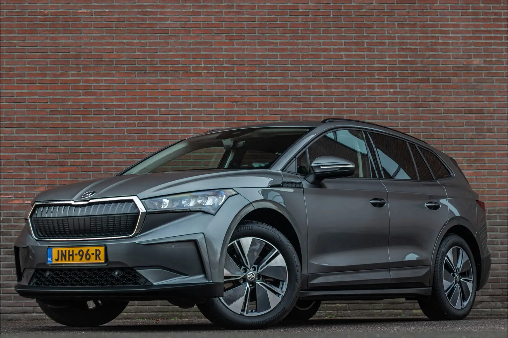 Skoda Enyaq 60 Clever, Adaptive Cruise, Stoel & Stuurverwarmin Gris - 1