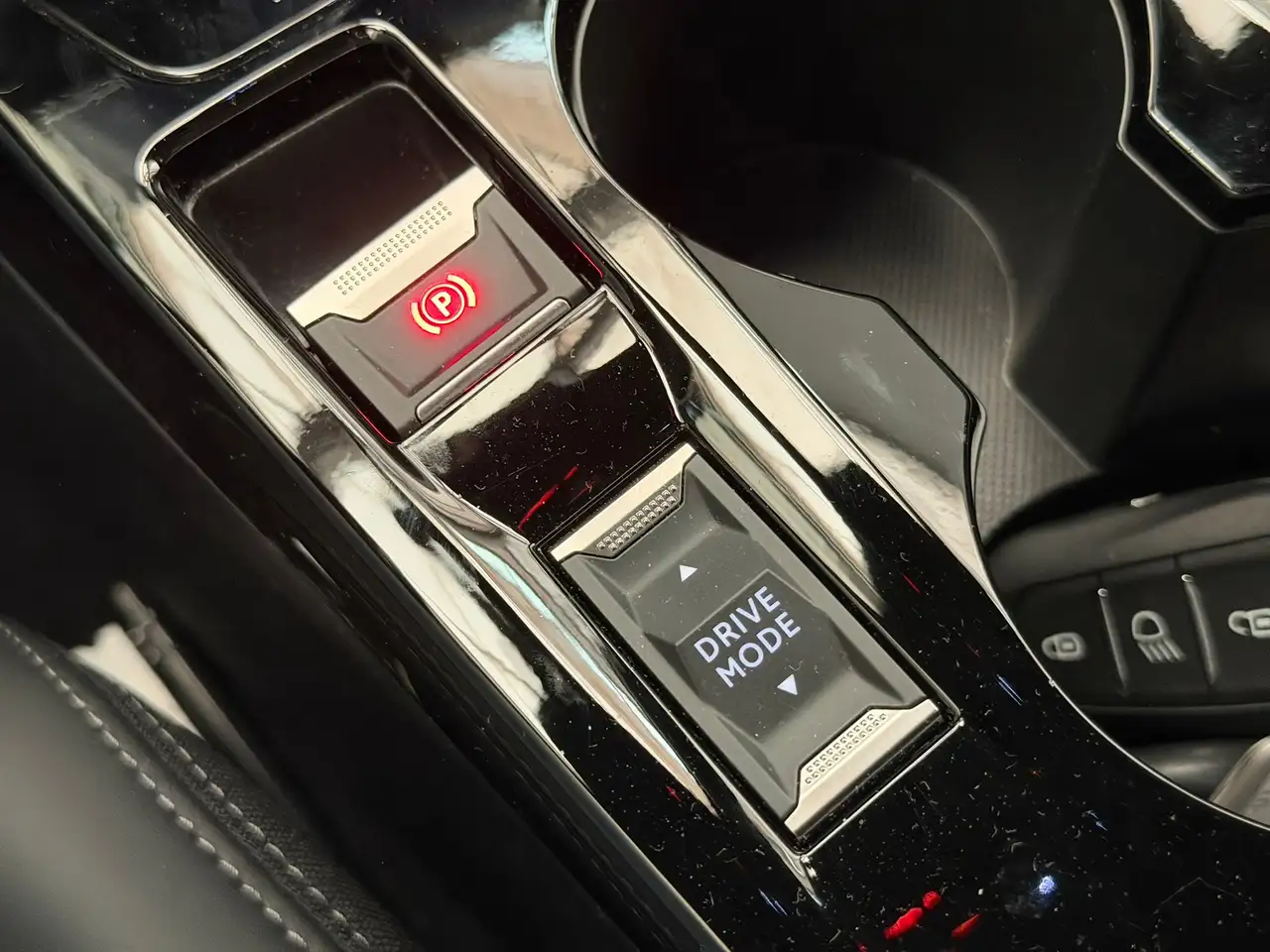 Peugeot 208 2026 — фото 21