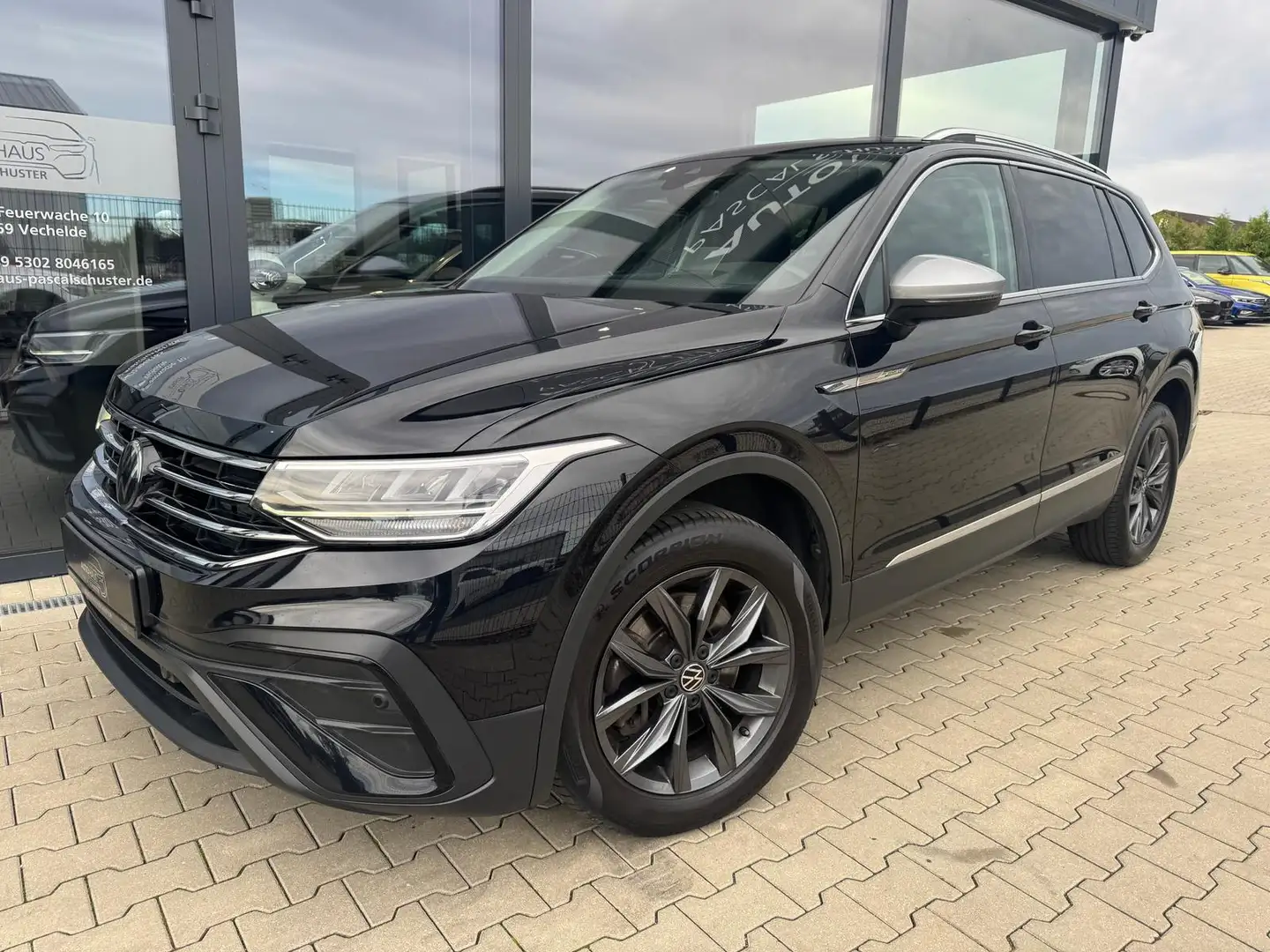 Volkswagen Tiguan Allspace 2.0 TDI/DSG/LED/AHK/ACC/VIRTUAL/ Negro - 2
