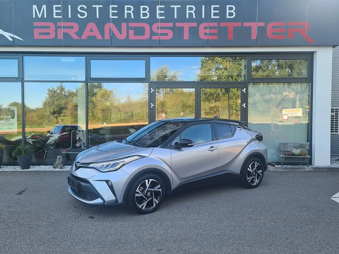 Toyota C-HR 1,8 Hybrid C-LUB CVT Argent - 1