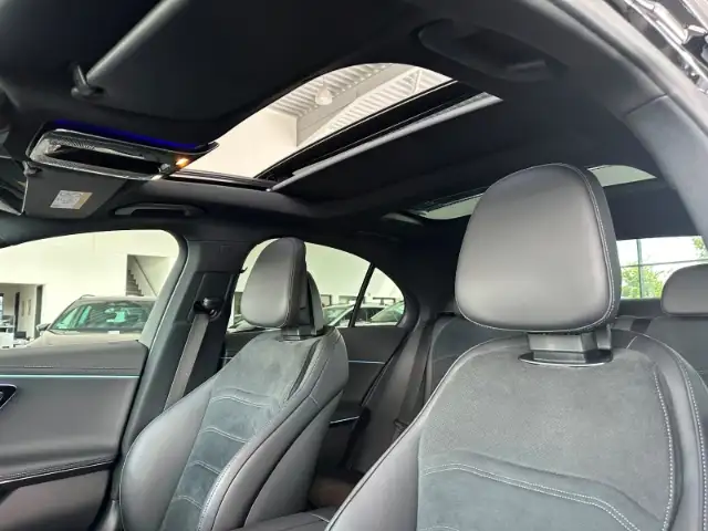 Mercedes-Benz E-Class view 15