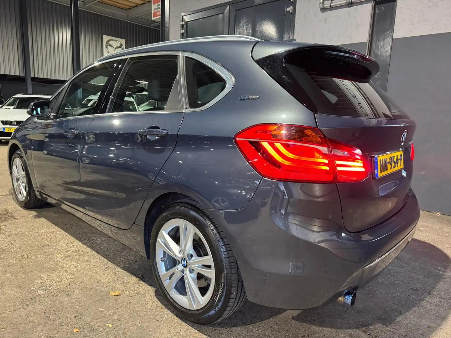 BMW 225 2-serie Active Tourer 225xe Centennial High Execut Gris - 2