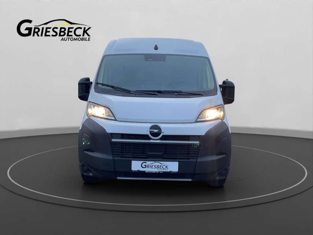 Opel Movano