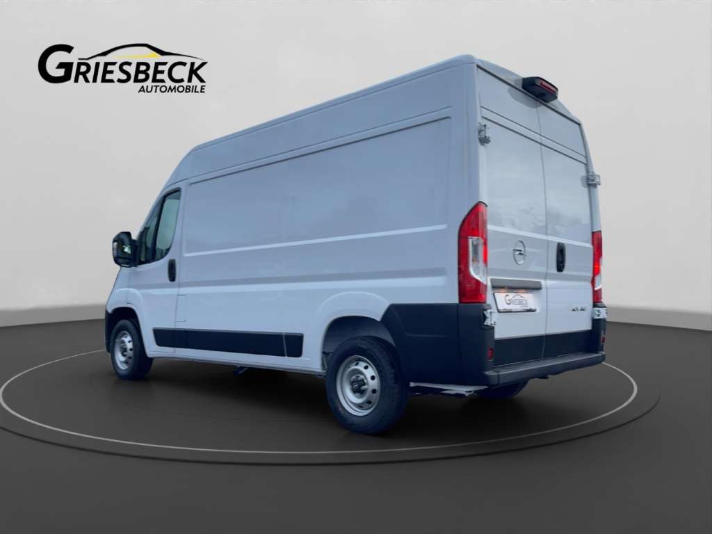 Opel Movano