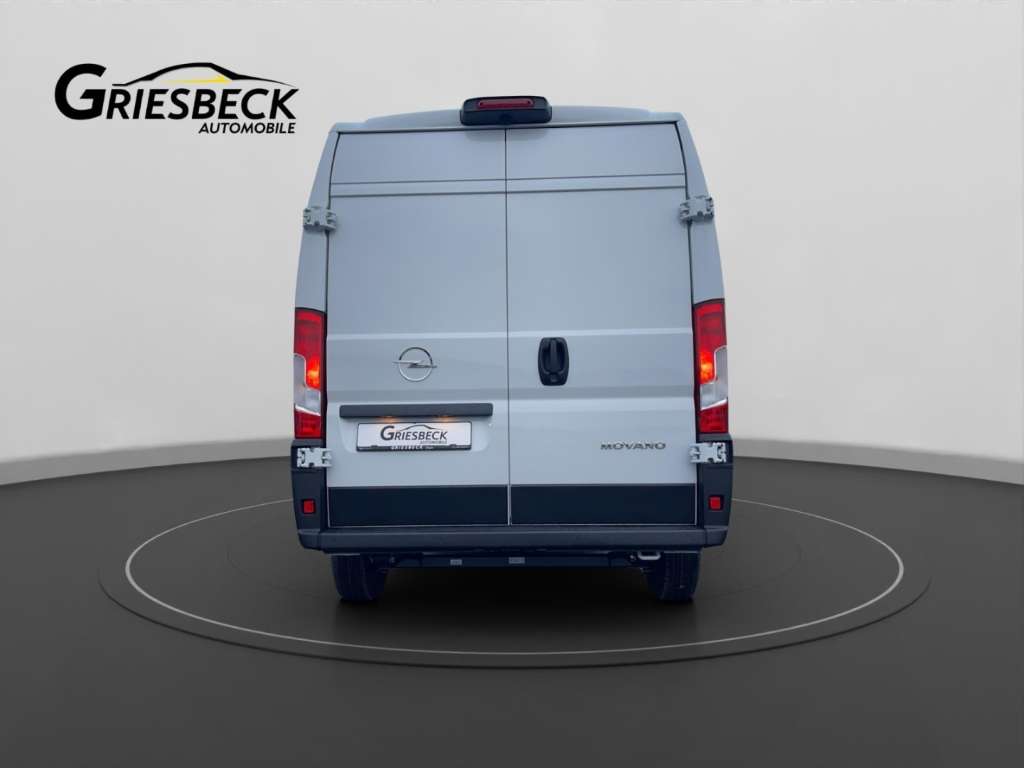 Opel Movano