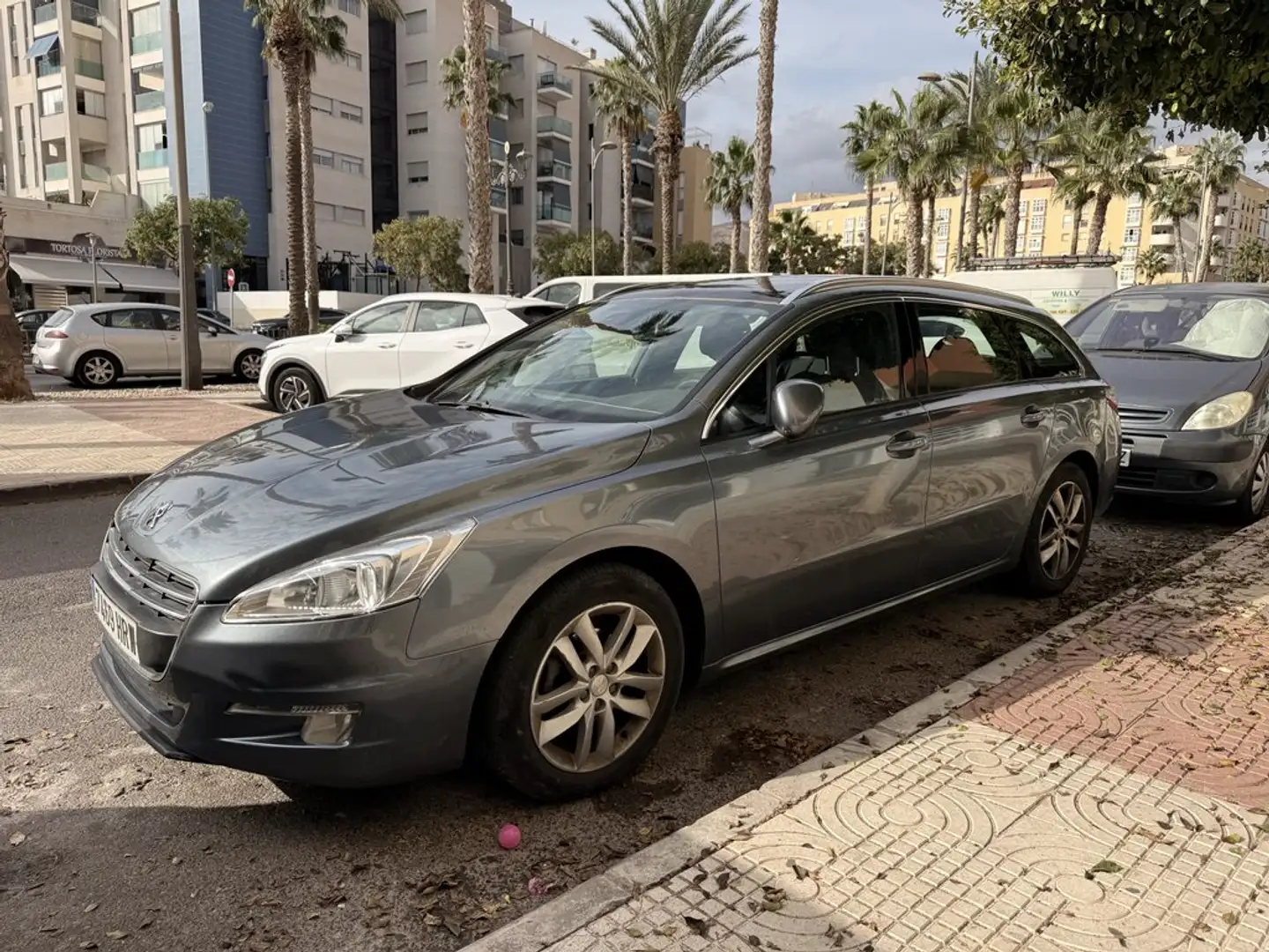 Peugeot 508 SW Active 2.0 HDI 140cv Bleu - 1
