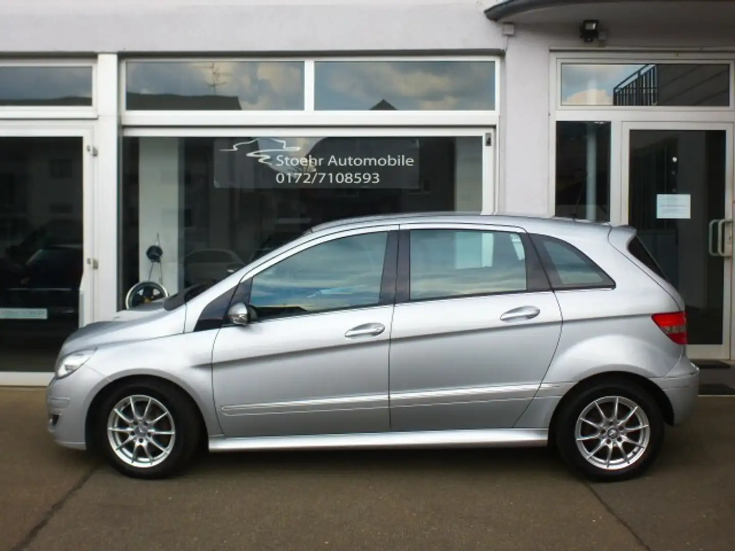 Mercedes-Benz B 200 NUR 112.655KM AHK Klima 5.Gang TOP Silber - 2