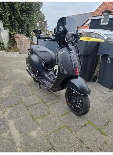 Vespa Sprint 50