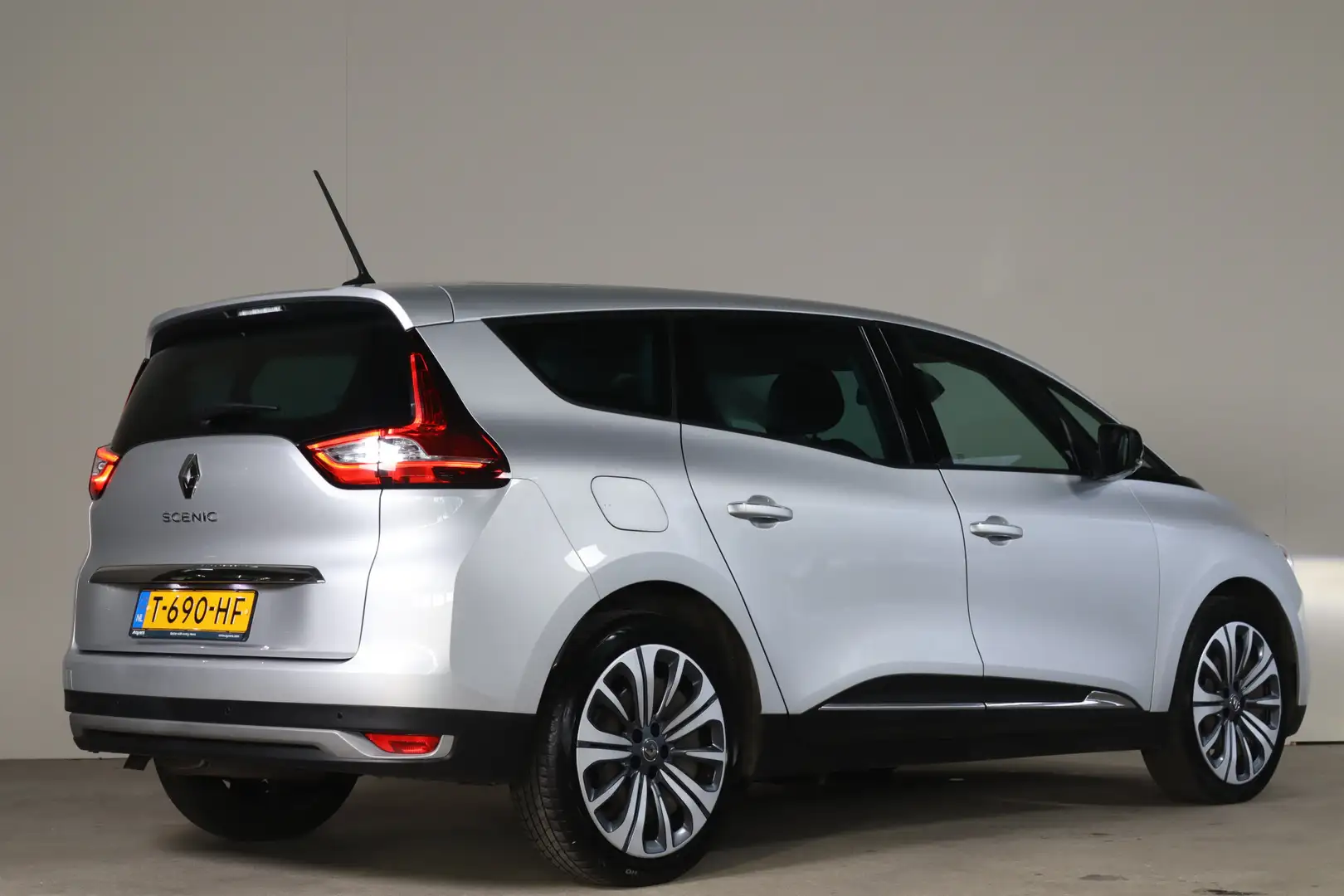 Renault Grand Scenic 1.3 TCe Equilibre 7p. - NL- Auto!! Camera I Climat Grau - 2