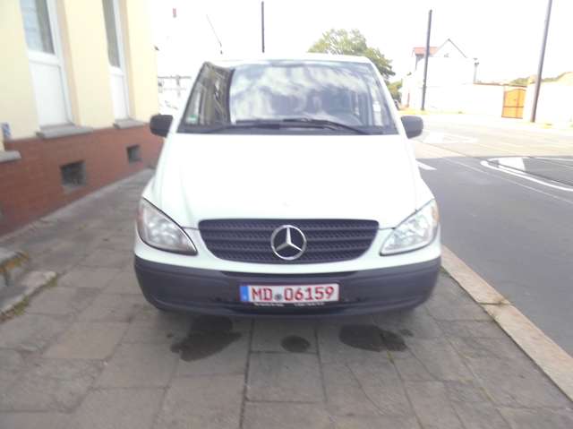 Imagine Mercedes-Benz VITO