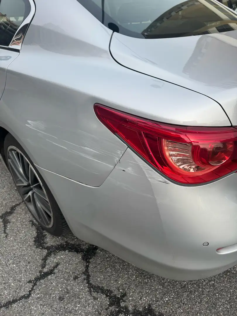 Infiniti Q50 2.2d Sport auto Argento - 1