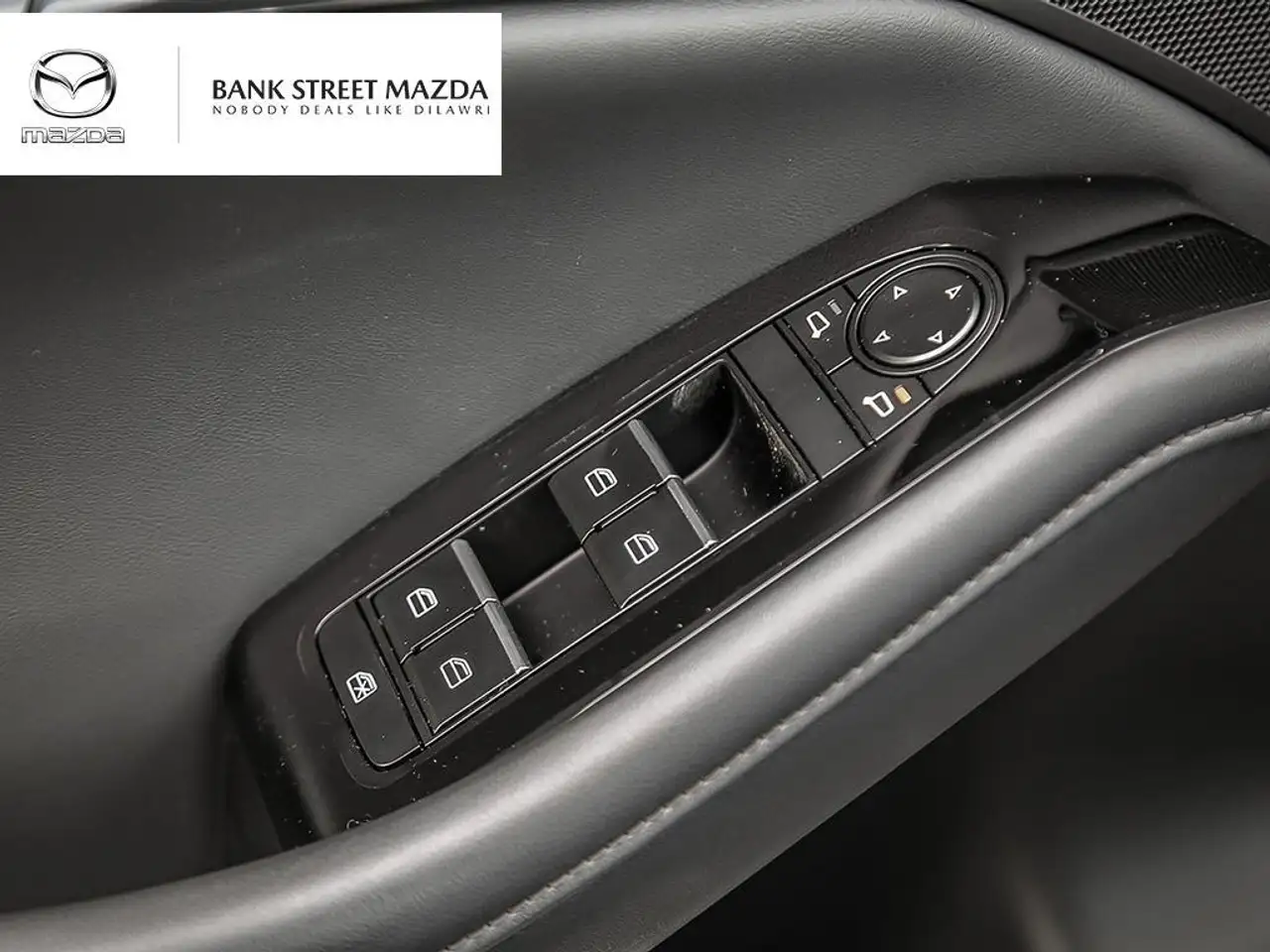 Mazda 3 снимка Mazda 3