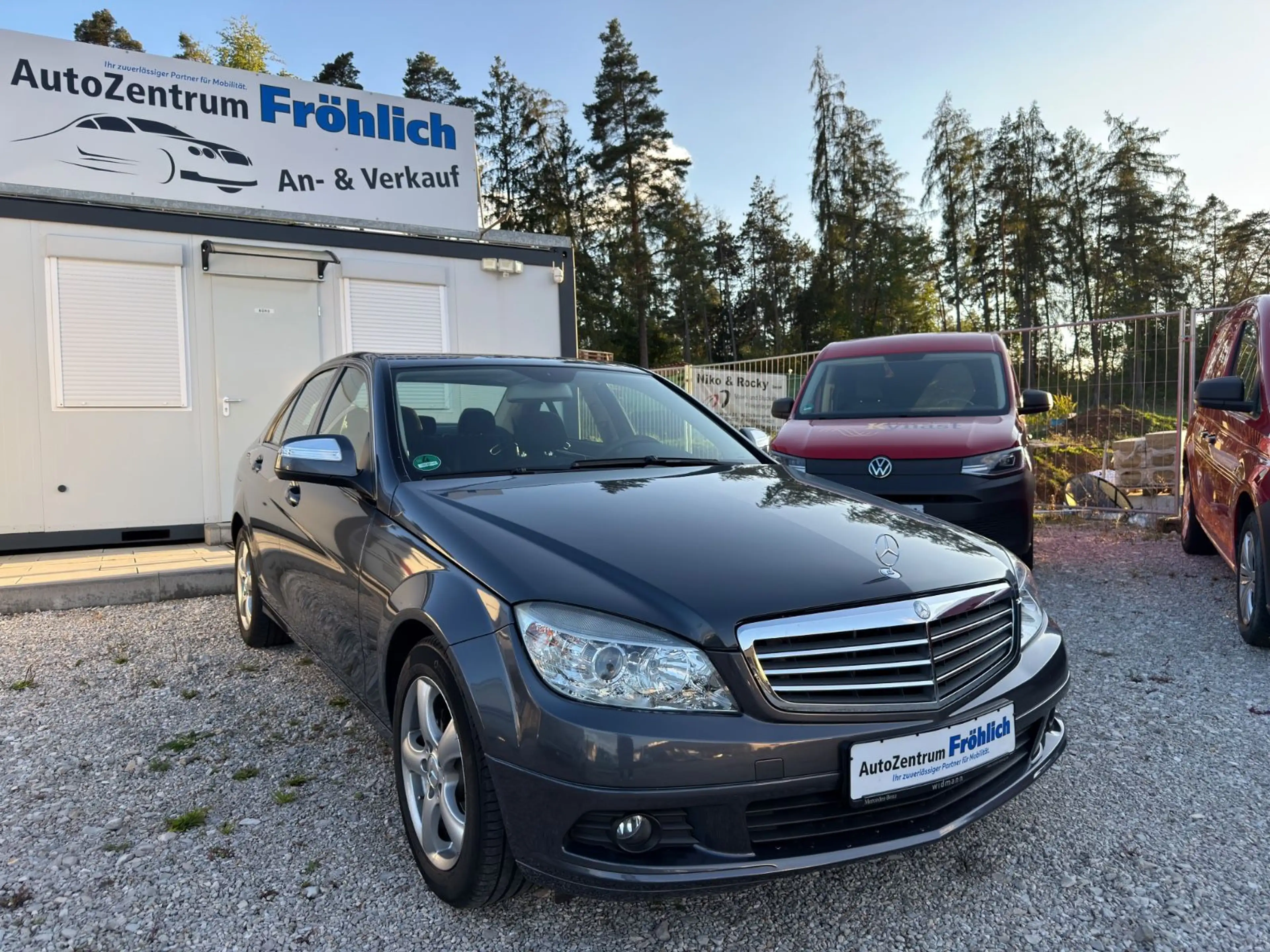 Mercedes-Benz C 180 Kompressor *Tempomat*KlimaAut.*8-Fach*