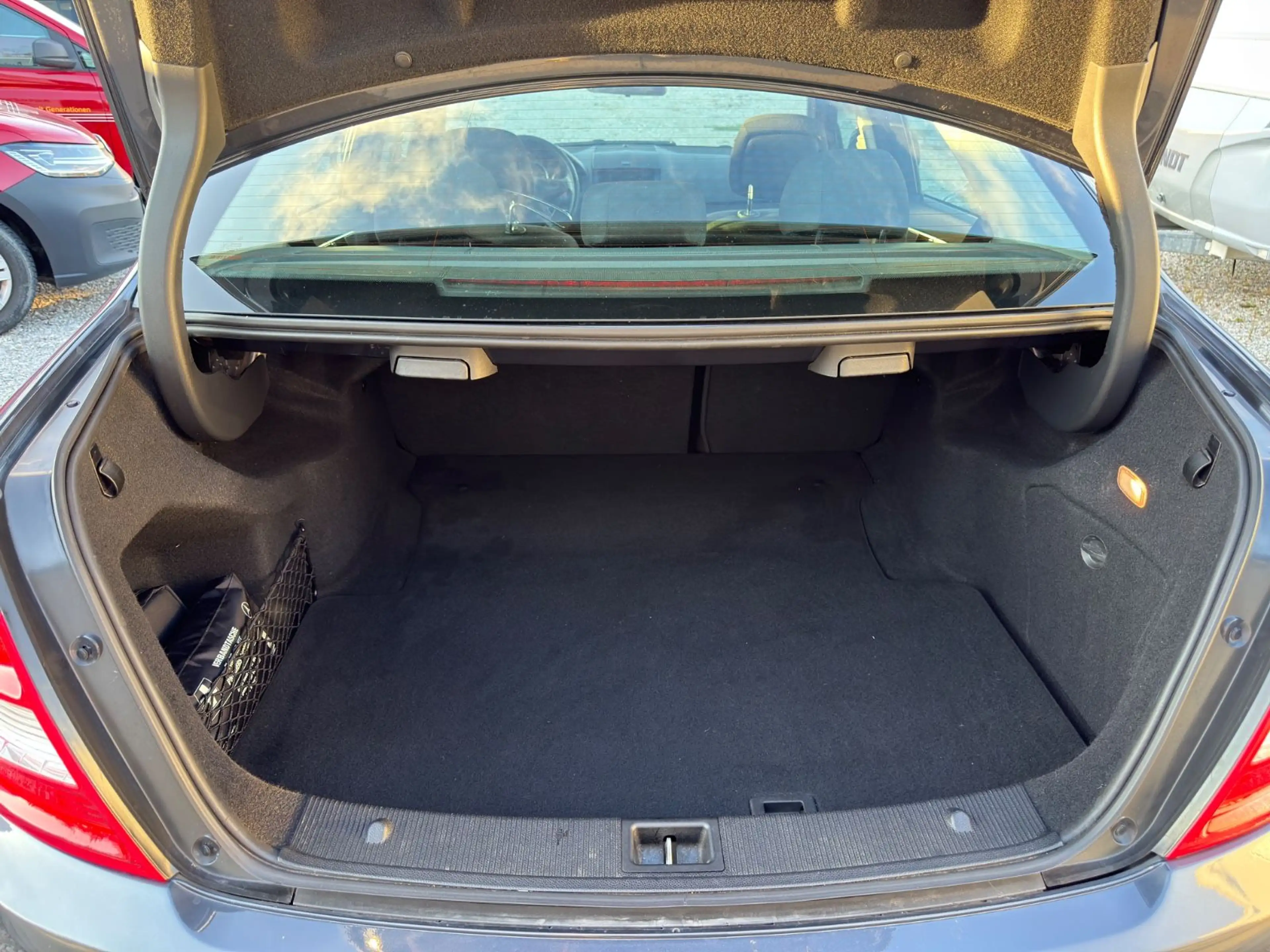 Mercedes-Benz C 180 Kompressor *Tempomat*KlimaAut.*8-Fach* — photo 5