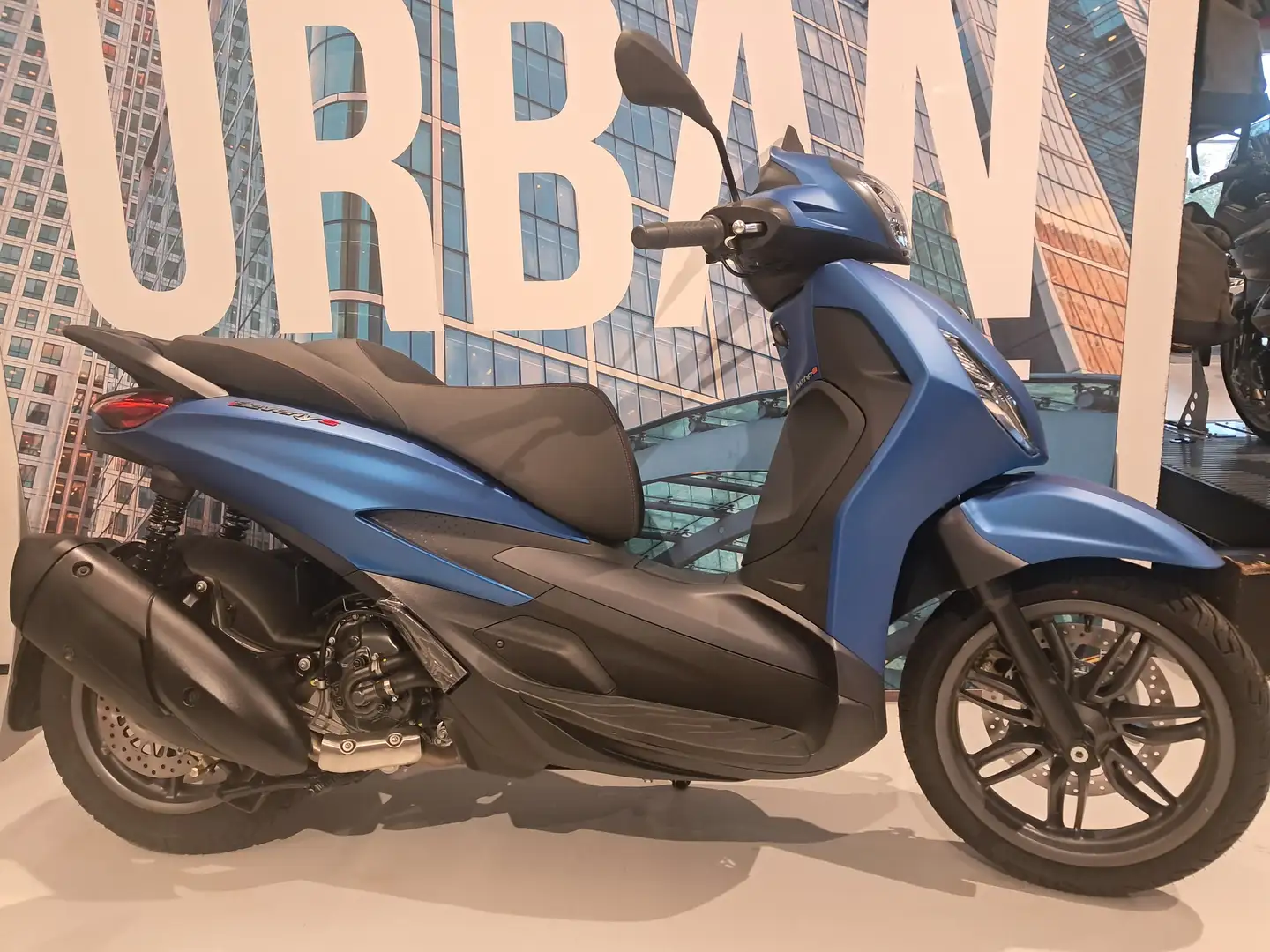 Piaggio Beverly 400 S Cupolino e Bauletto inclusi Blu/Azzurro - 1