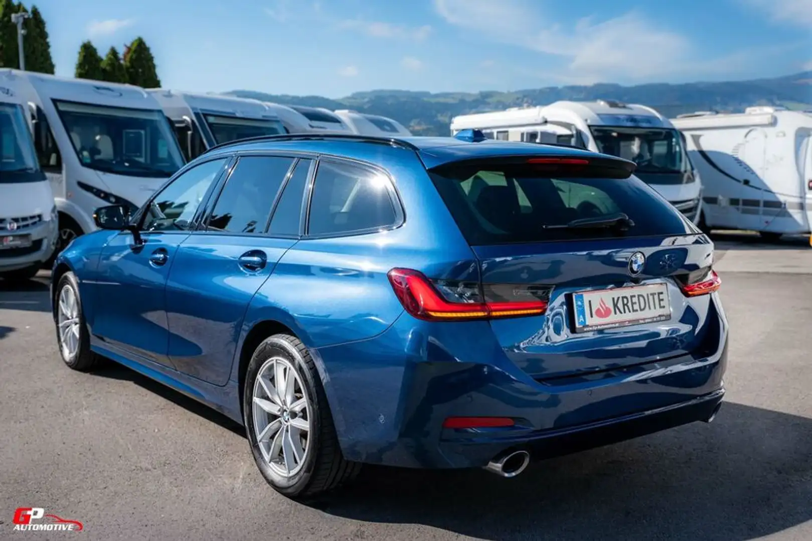 BMW 320 d xDrive Blau - 2